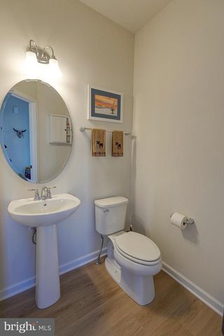 110 PETRELIA DR, Honey Brook, PA 19344