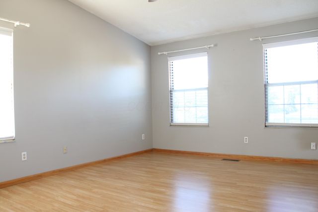 3130 Castlebrook Avenue, Hilliard, OH 43026