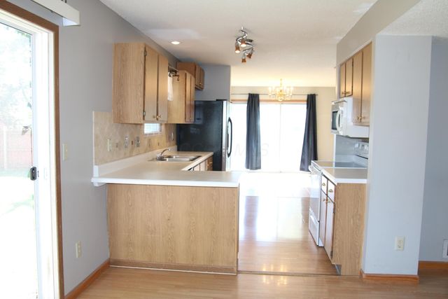 3130 Castlebrook Avenue, Hilliard, OH 43026