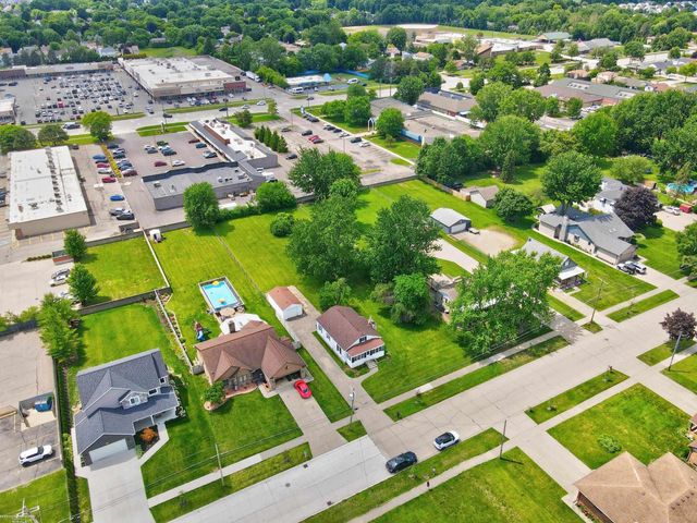 37191 Dundee Street, Sterling Heights, MI 48310