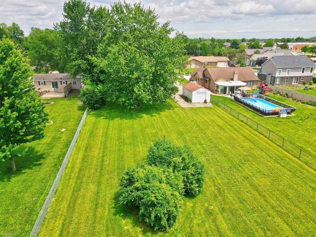37191 Dundee Street, Sterling Heights, MI 48310