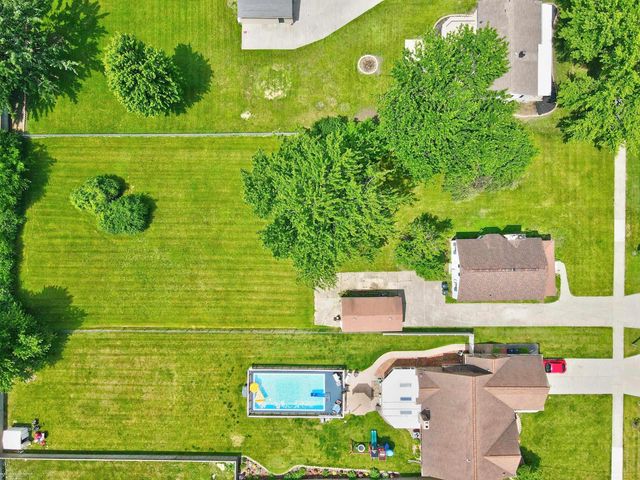 37191 Dundee Street, Sterling Heights, MI 48310