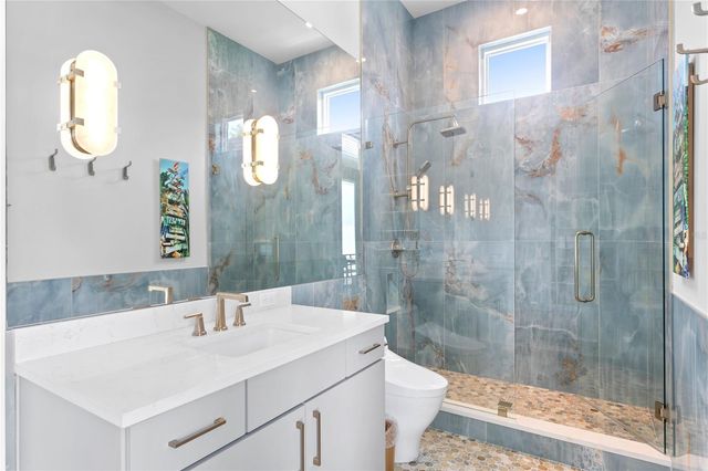 2926 COFFEE POT BOULEVARD NE, St Petersburg, FL 33704