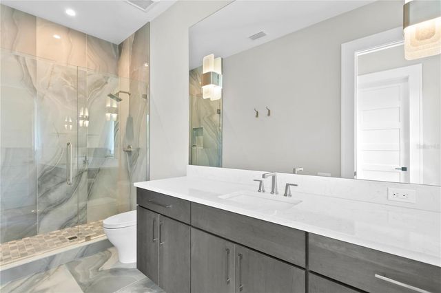 2926 COFFEE POT BOULEVARD NE, St Petersburg, FL 33704