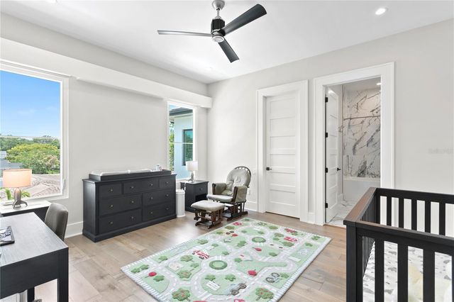 2926 COFFEE POT BOULEVARD NE, St Petersburg, FL 33704