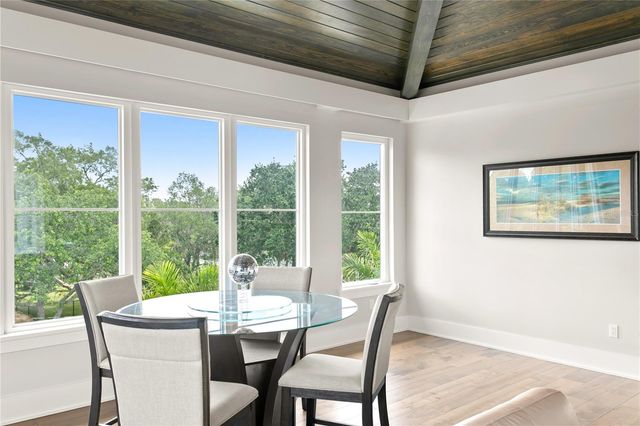2926 COFFEE POT BOULEVARD NE, St Petersburg, FL 33704