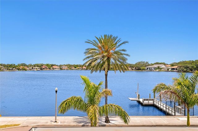 2926 COFFEE POT BOULEVARD NE, St Petersburg, FL 33704