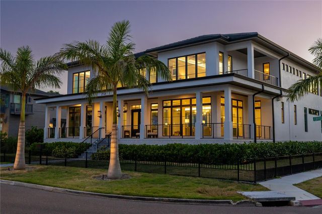 2926 COFFEE POT BOULEVARD NE, St Petersburg, FL 33704