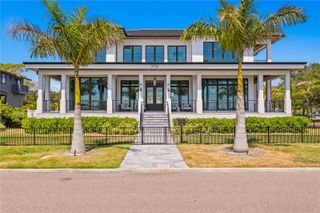 2926 COFFEE POT BOULEVARD NE, St Petersburg, FL 33704