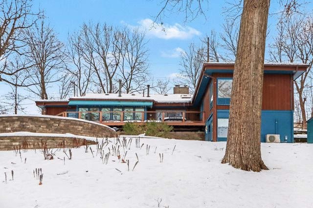 2248 Crest Drive, Kalamazoo, MI 49008