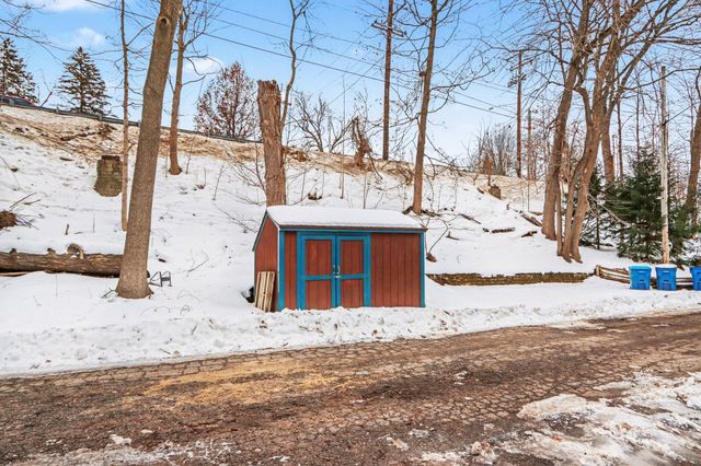 2248 Crest Drive, Kalamazoo, MI 49008