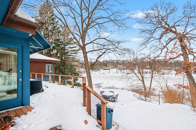 2248 Crest Drive, Kalamazoo, MI 49008