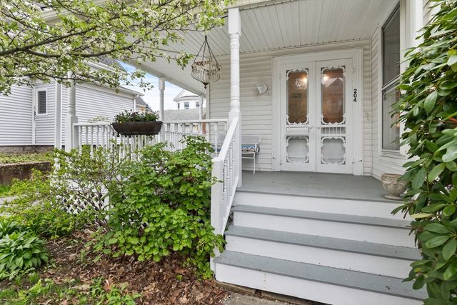 204 Washington Street, Gloucester, MA 01930