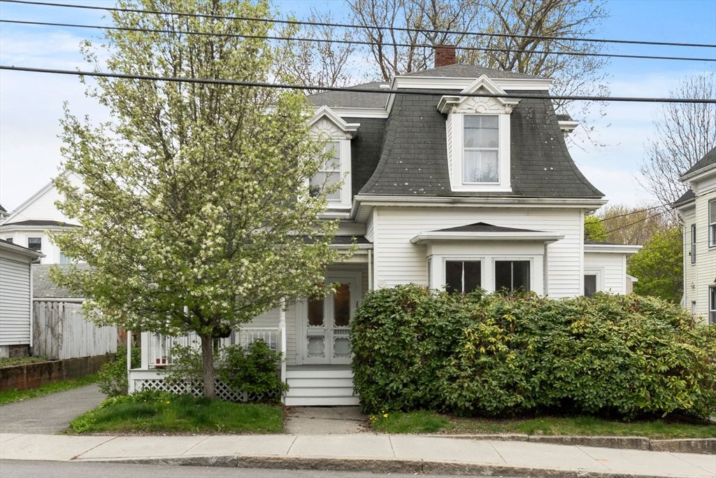 204 Washington Street, Gloucester, MA 01930