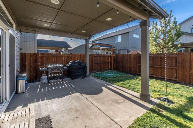 61813 Azalia Place, Bend, OR 97702