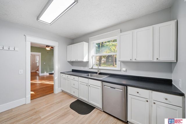 5243 Walker Avenue, Lincoln, NE 68504