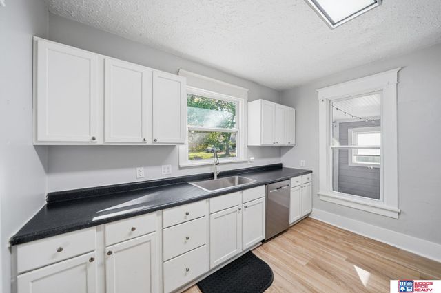 5243 Walker Avenue, Lincoln, NE 68504