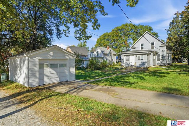 5243 Walker Avenue, Lincoln, NE 68504