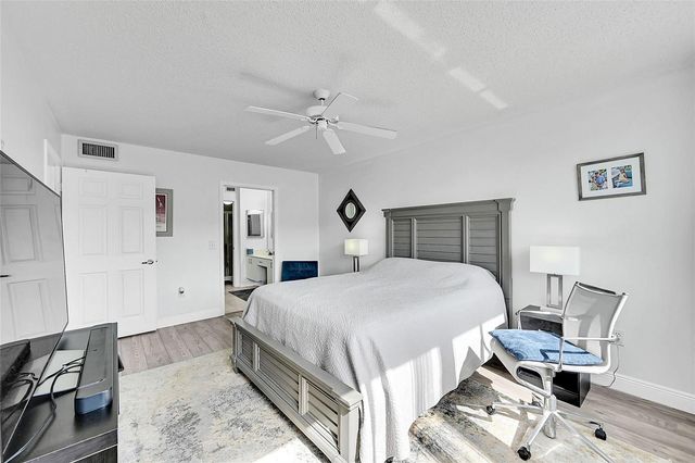 10133 NW 24th Place 205, Sunrise, FL 33322