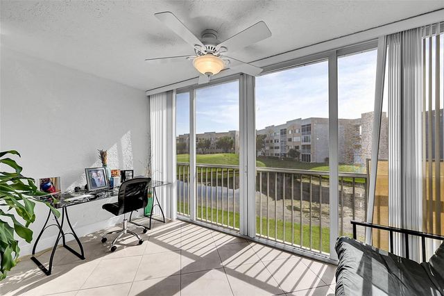 10133 NW 24th Place 205, Sunrise, FL 33322