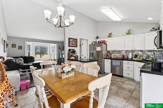 826 Lincoln Avenue, Plattsmouth, NE 68048