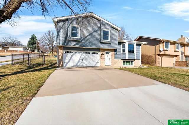 826 Lincoln Avenue, Plattsmouth, NE 68048