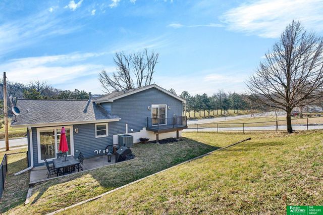 826 Lincoln Avenue, Plattsmouth, NE 68048