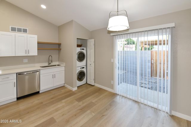 8907 W MANZANITA Drive, Peoria, AZ 85345