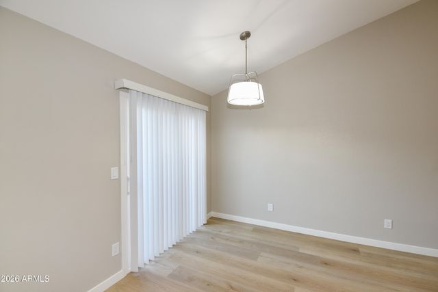 8907 W MANZANITA Drive, Peoria, AZ 85345