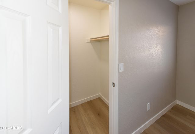 8907 W MANZANITA Drive, Peoria, AZ 85345