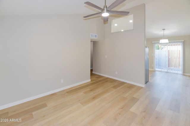 8907 W MANZANITA Drive, Peoria, AZ 85345