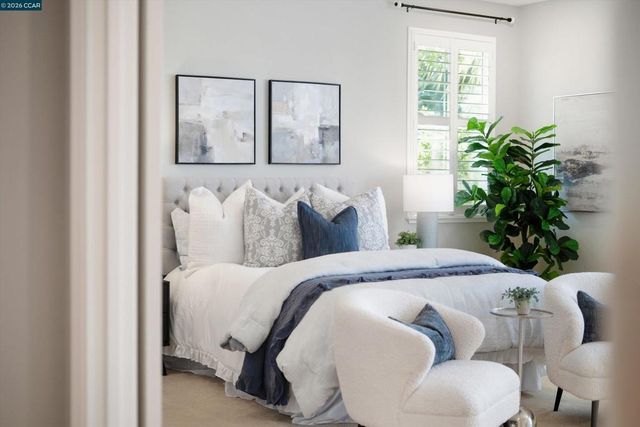 389 Roundhill Dr, Brentwood, CA 94513