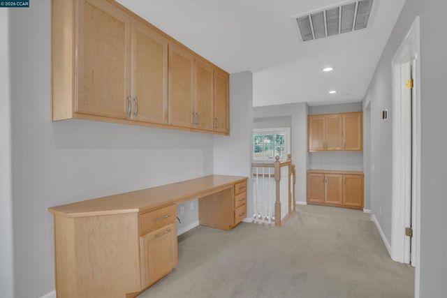 389 Roundhill Dr, Brentwood, CA 94513