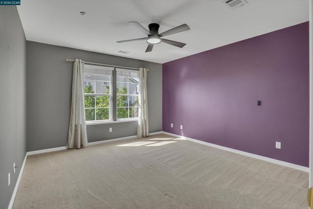 389 Roundhill Dr, Brentwood, CA 94513