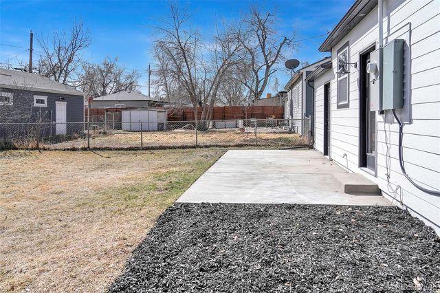 4180 S Pearl Street, Englewood, CO 80113