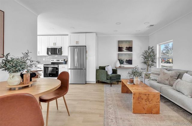 4180 S Pearl Street, Englewood, CO 80113