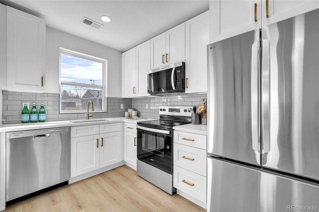 4180 S Pearl Street, Englewood, CO 80113