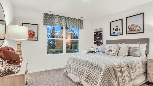 9987 Edgebrook Lane, Huntley, IL 60142