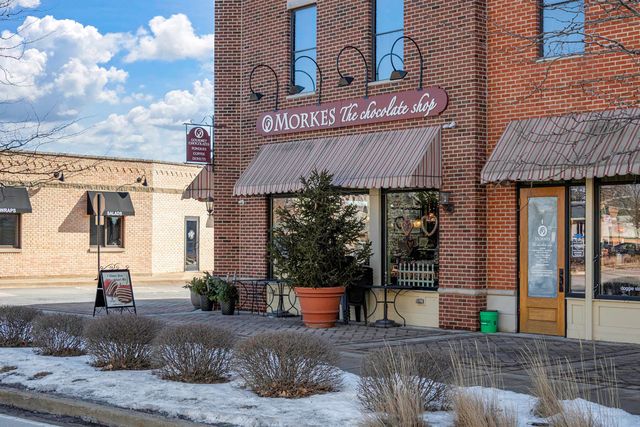 9987 Edgebrook Lane, Huntley, IL 60142