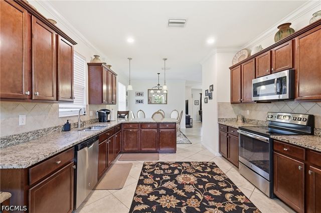 9577 Mirada BLVD, Fort Myers, FL 33908