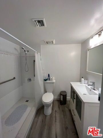 17400 Parthenia Street, Northridge, CA 91325