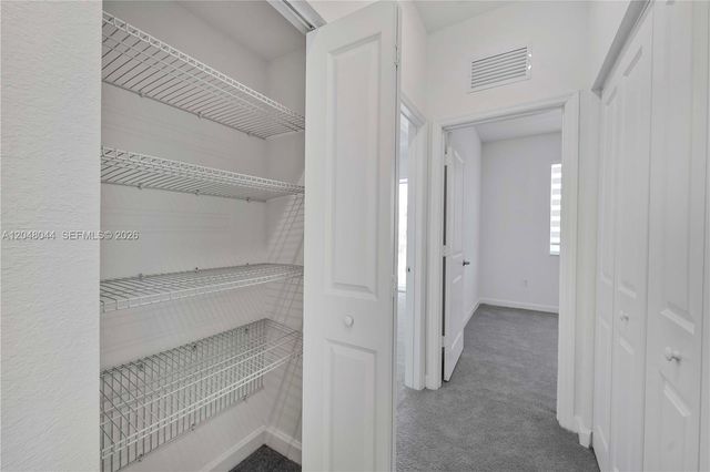 701 SE 13th St Cir, Homestead, FL 33034