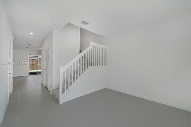 701 SE 13th St Cir, Homestead, FL 33034