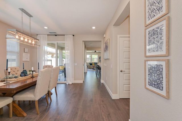 7024 Starburst Ln, Roseville, CA 95747