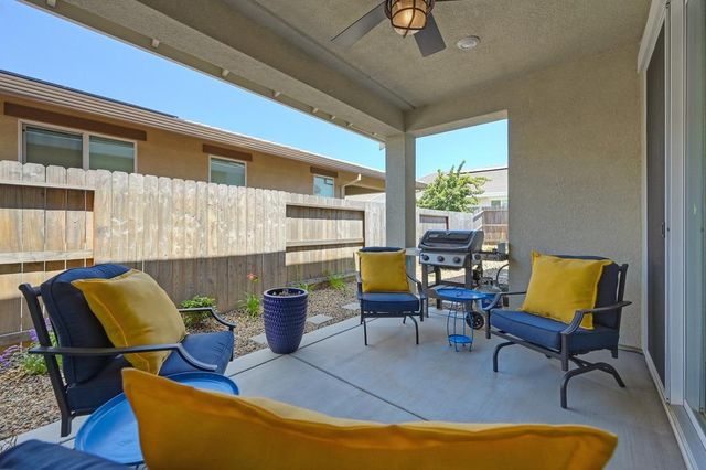 7024 Starburst Ln, Roseville, CA 95747