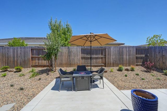 7024 Starburst Ln, Roseville, CA 95747