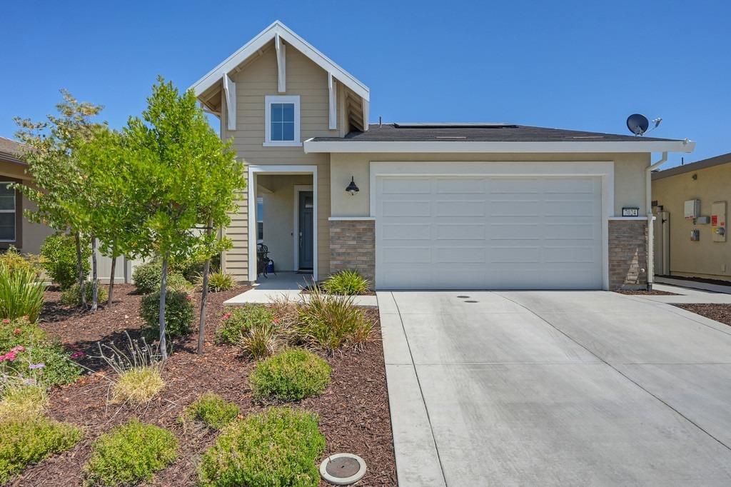 7024 Starburst Ln, Roseville, CA 95747