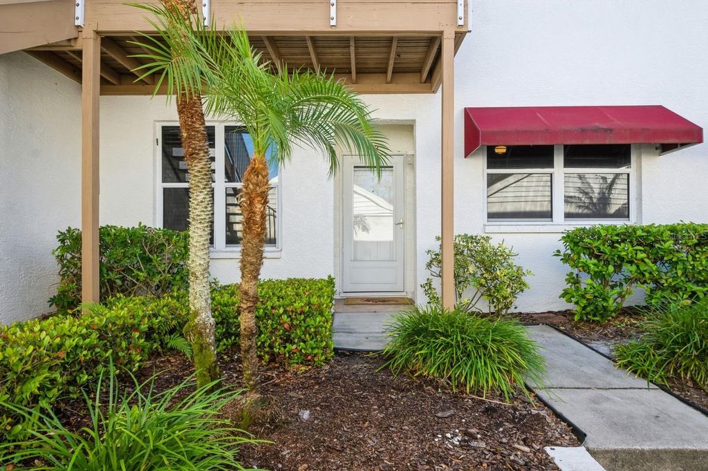 1400 WATER VIEW DRIVE W 102, Largo, FL 33771