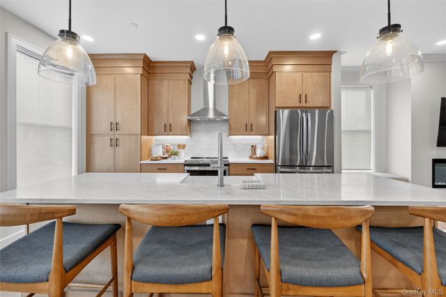 1805 Soundview Court, Yorktown Heights, NY 10598