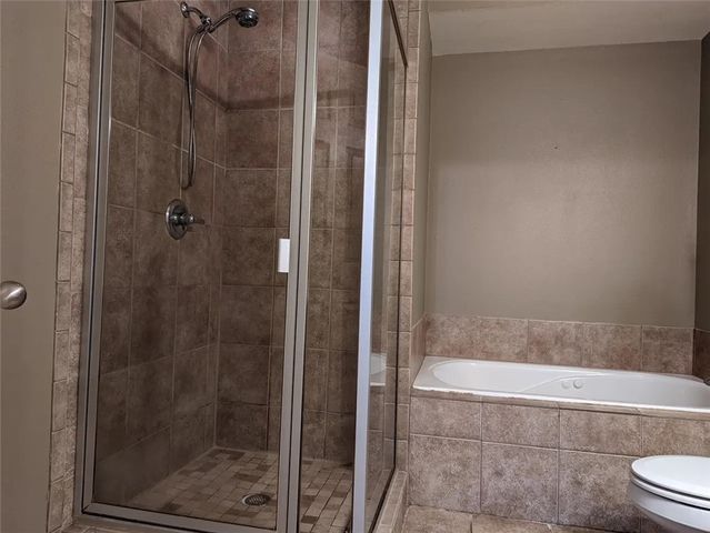 2546 N Oakland Zion Road, Fayetteville, AR 72703